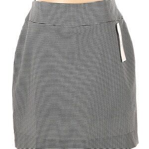 NWT CHARTER CLUB SKORT SIZE 4